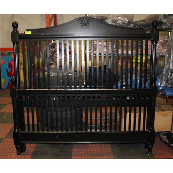 QUEEN HEADBOARD & FOOTBOARD NO RAILS/NO HARDWARE