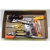 Image 1 : FLAT OF HANDTOOLS OLFA, SUPERIOR TOOL & MORE