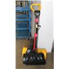 Image 1 : 3 SNOW SHOVELS