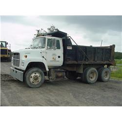 FORD L8000 T/A DUMP TRUCK s/n 1FDYW82E1SVA72030: