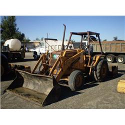 CASE 480F LL 4 X 2  SKIP LOADER s/n JJG0006242: