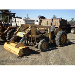 FORD 2600 4 X 2 SKIP LOADER s/n C645928: