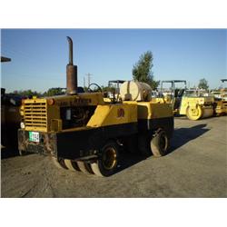HYSTER C530A 9 WHEEL PNEUMATIC ROLLER s/n A91C2742X: