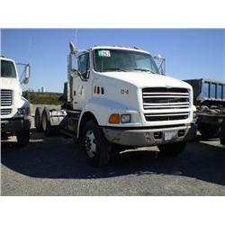 STERLING AT9513 T/A TRUCK TRACTOR s/n 2FWYKMDB5XAA51771: