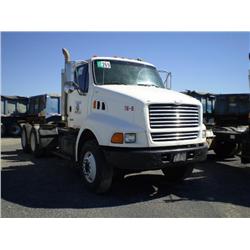 STERLING AT9513 T/A TRUCK TRACTOR s/n 2FWYKMDB0XAA51774: