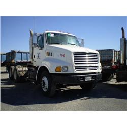 STERLING AT9513 T/A TRUCK TRACTOR s/n 2FWYKMDB2XAA51775: