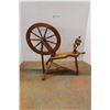 Image 1 : *Antique Spinning Wheel 36'' x 40'' x 11'' - As Is