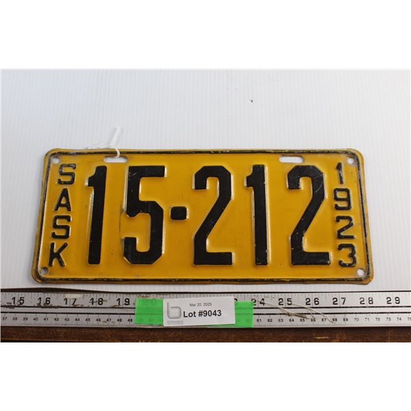 Antique 1923 Saskatchewan Car Licence Plate