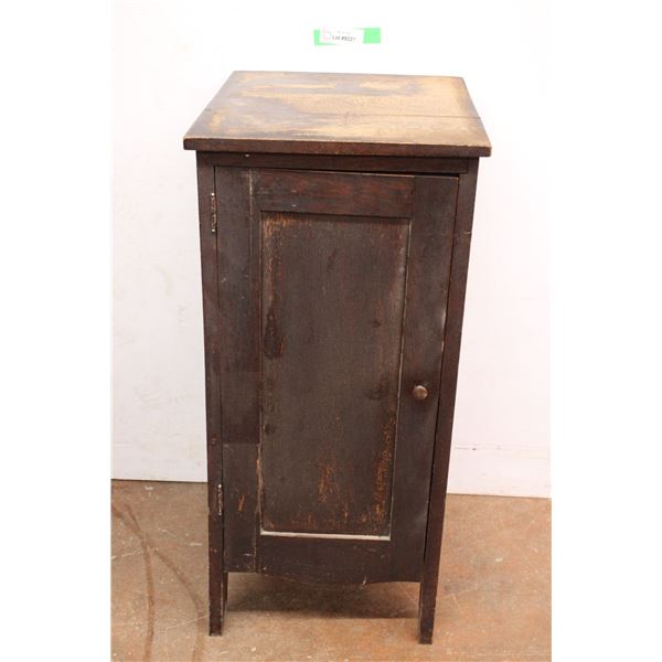 *Small Wooden Stand with 4 Slide Out Drawers (14x17x30)