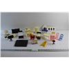 Image 1 : Vintage Plastic Dollhouse Furniture