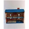 Image 4 : Vintage Tin Doll House