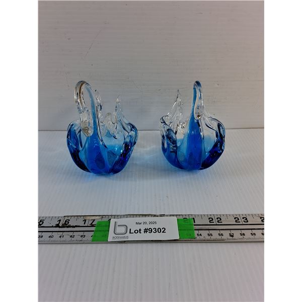(2) Art Glass Swan Decorations