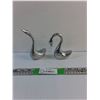Image 1 : (2) Metal Swan Decorations