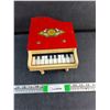 Image 1 : Vintage Grand Celebrate Piano Toy - Tested