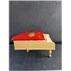 Image 3 : Vintage Grand Celebrate Piano Toy - Tested