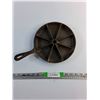 Image 1 : 9''Cast Iron Wedge Pan
