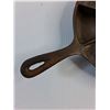 Image 3 : 9''Cast Iron Wedge Pan