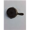Image 3 : Miniature Cast Iron Salesman Sample Frying Pan