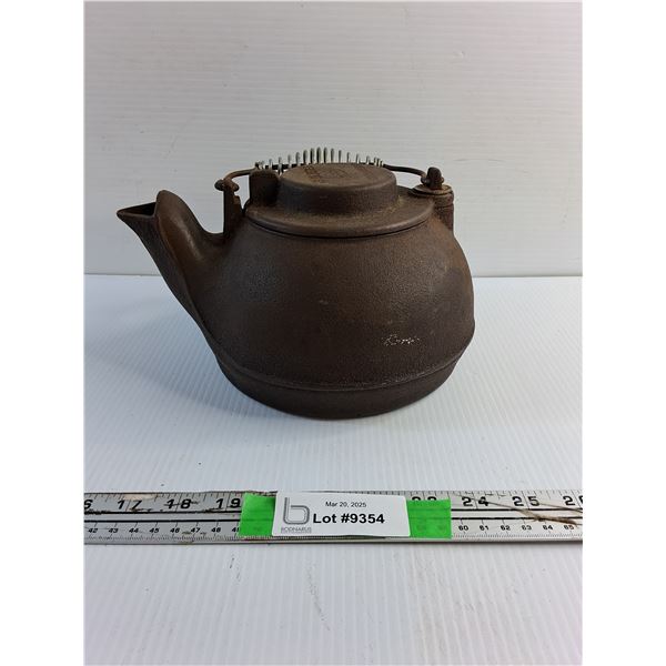 Antique 1891 Wagner's Cast Iron Tea Pot