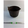 Image 1 : Vintage Cast Iron 10'' Cooking Pot