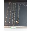 Image 1 : (3) Necklaces - Various Styles