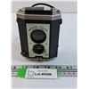 Image 1 : Canadian Kodak Co. Brownie reflex Synchro Model (1940's)