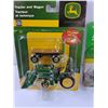 Image 2 : (2) ERTL John Deere Die Cast Tractors - NOS