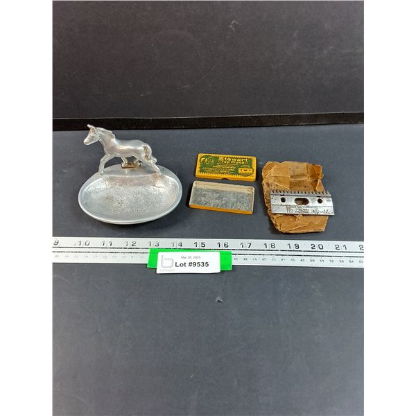 Horse Soap Dish & Stewart Shear Cutting Head