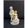 Image 2 : Vintage Porcelain Colonial Couple Decoration