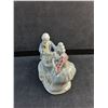 Image 5 : Vintage Porcelain Man and Woman Drinking Tea Decoration