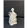 Image 4 : Vintage Porcelain Victorian Man with Cello Decoration
