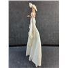 Image 5 : Vintage Porcelain Woman with Cloth Dress Decoration