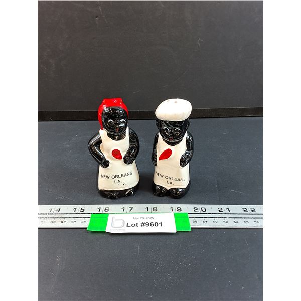 Black Americana Salt & Pepper Shakers Set