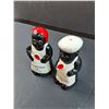 Image 2 : Black Americana Salt & Pepper Shakers Set