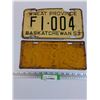 Image 1 : (2) Saskatchewan License Plates: 1933 & 1953