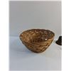 Image 2 : Wicker Bowl and 5 Metal Bells