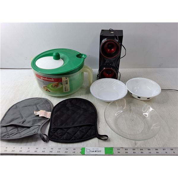 Salad Spinner, Speaker 10" Tall, (2) Oven Mitts, (3) Bowls