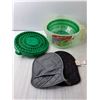 Image 4 : Salad Spinner, Speaker 10" Tall, (2) Oven Mitts, (3) Bowls
