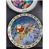 Image 4 : (4) Various Christmas Decorative Plates