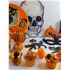 Image 4 : Various Halloween Decorations
