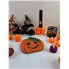 Image 3 : Various Halloween Decorations