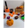 Image 4 : Various Halloween Decorations
