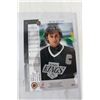 Image 4 : Wayne Gretzky 1980-81 Hockey Card & Gretzky Oversized Print