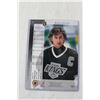 Image 4 : Wayne Gretzky 1981-82 Hockey Card & Gretzky Oversized Print
