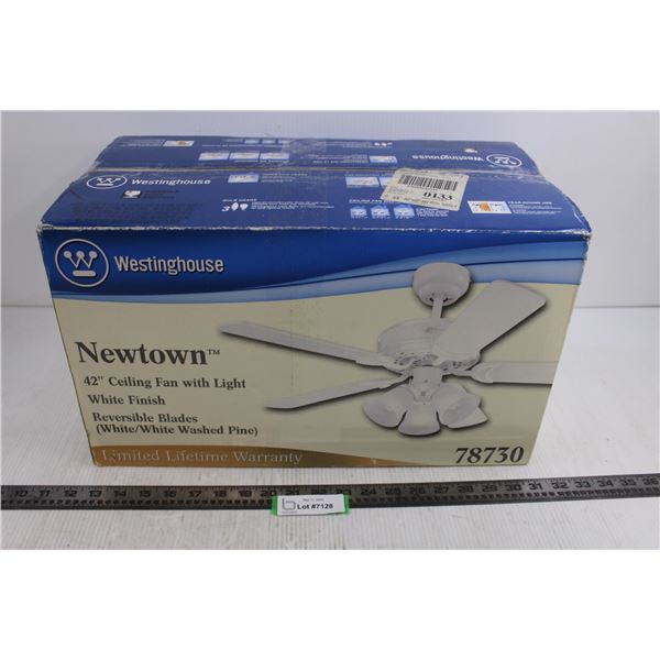 Westinghouse Newtown 42" Ceiling Fan (NIB) 18.5" x 10.5" x 11" Box