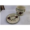 Image 4 : Set of 20 Homecraft Dishes, Vintage Dishes, Utensil Holders, Water Pitcher, Plastic Segment Platter,