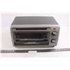 Image 1 : Black & Decker Toaster Oven 15.5" x 10.5" x 8.5" - Powers On