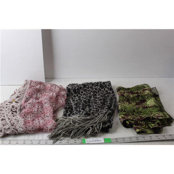 (3) Scarves