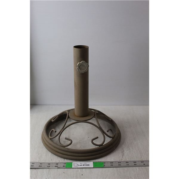 Outdoor Umbrella Stand 13.5" Tall