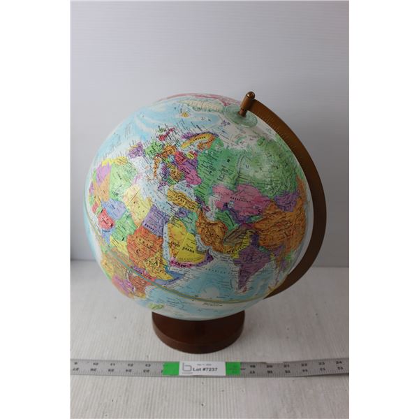 Globemaster 12" Diameter Globe 14.75" Tall